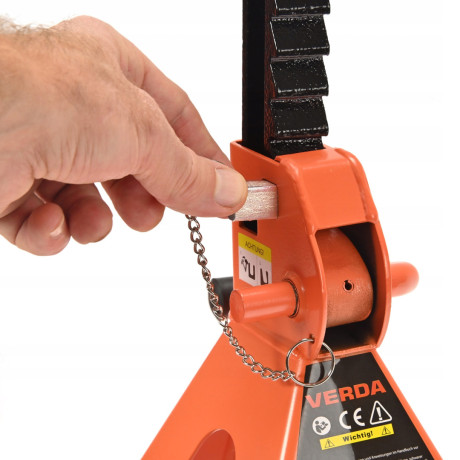 Podpěry pod auto 3T s přídavnou pojistkou D2445