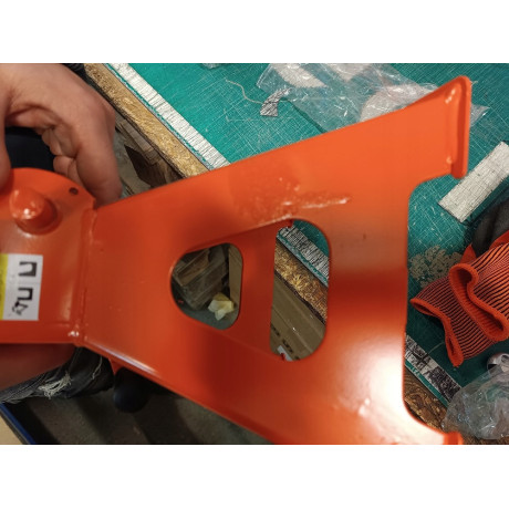 D2445 podpěry pod auto 3T s přídavnou pojistkou