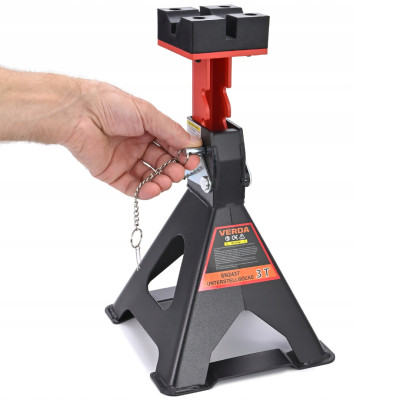 D2437 podpěry pod auto 3T s přídavnou pojistkou